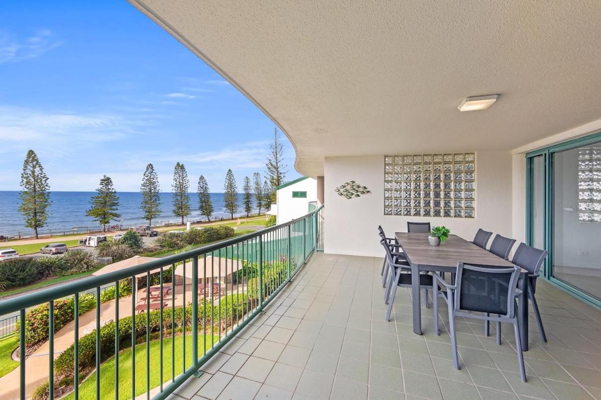 The Norfolks On Moffat Beach Caloundra Chambre photo